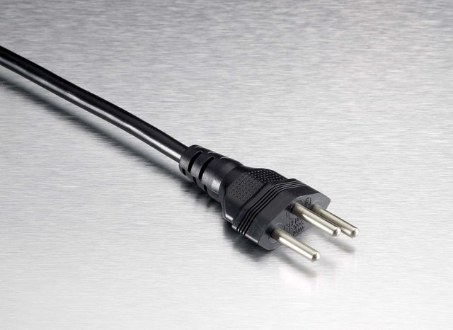 瑞士兩插 Swiss Plug